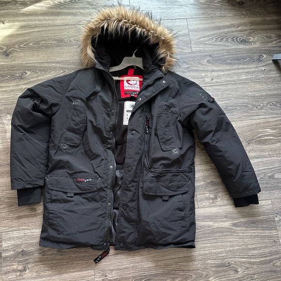 Man’s winter jacket - Picture 5 of 9